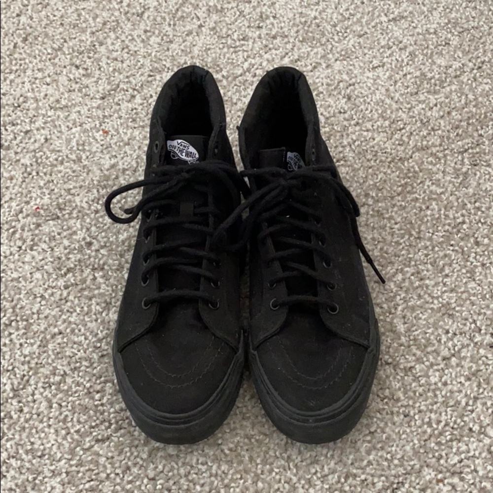 Vans High Tops 8.5 Like New